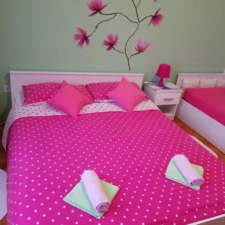 Renata Mare Apartment