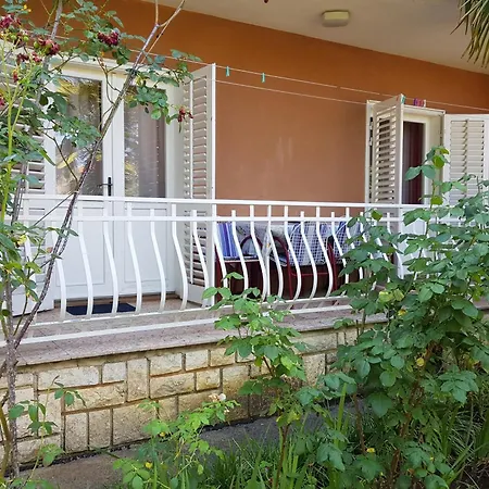 Apartment Renata Mare