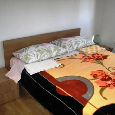 Renata Mare Apartment *
