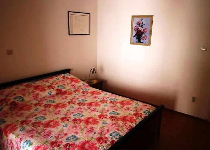 Renata Mare Apartment *